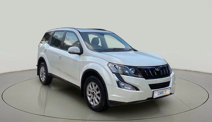 2018 Mahindra XUV500 W9, Diesel, Manual, 76,466 km, Right Front Diagonal