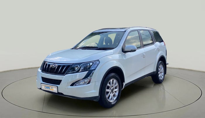 2018 Mahindra XUV500 W9, Diesel, Manual, 76,466 km, Left Front Diagonal