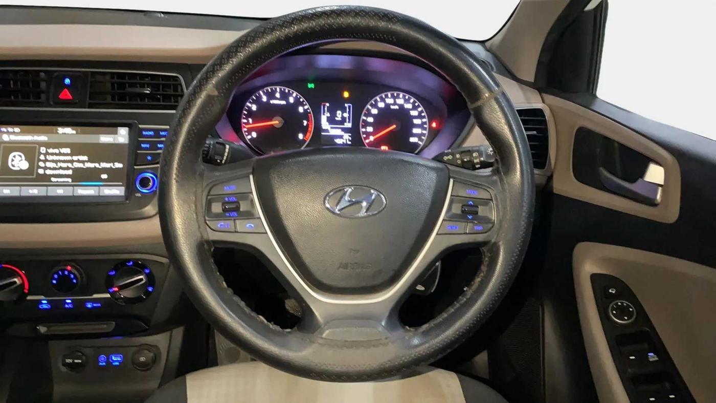 2020 Hyundai Elite i20 SPORTZ PLUS 1.2, Petrol, Manual, 40,395 km, Steering Wheel Close Up