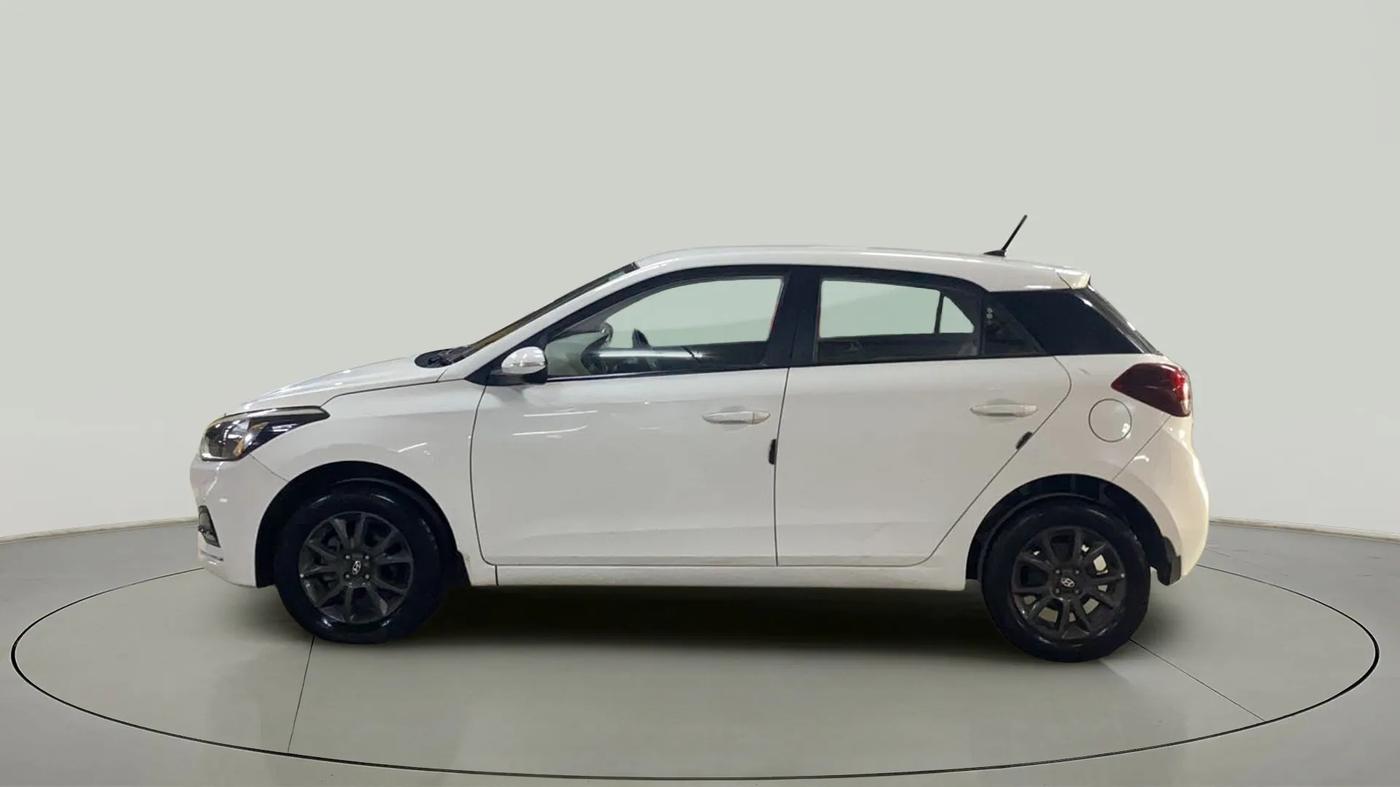 2020 Hyundai Elite i20 SPORTZ PLUS 1.2, Petrol, Manual, 40,395 km, Left Side