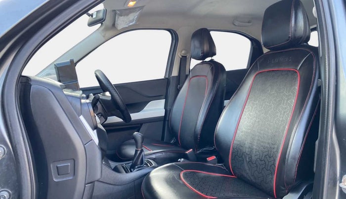 2022 Tata PUNCH PURE MT, Petrol, Manual, 15,081 km, Right Side Front Door Cabin