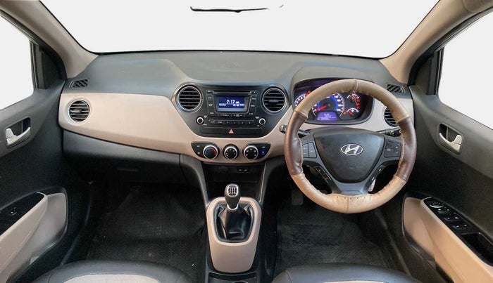 2015 Hyundai Grand i10 SPORTZ 1.2 KAPPA VTVT, Petrol, Manual, 32,250 km, Dashboard