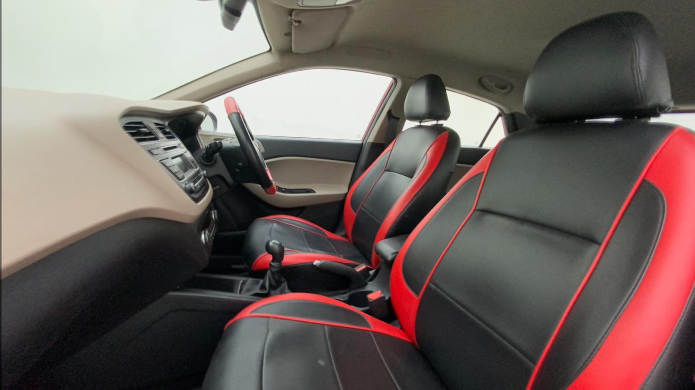 2015 Hyundai Elite i20 SPORTZ 1.2, Petrol, Manual, 46,412 km, Right Side Front Door Cabin