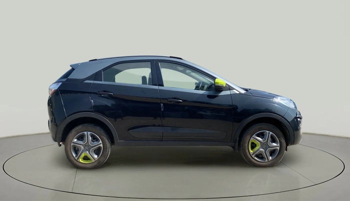 2018 Tata NEXON KRAZ MT PETROL, Petrol, Manual, 41,812 km, Right Side
