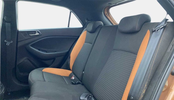 2017 Hyundai i20 Active 1.2 SX, Petrol, Manual, 16,481 km, Right Side Rear Door Cabin