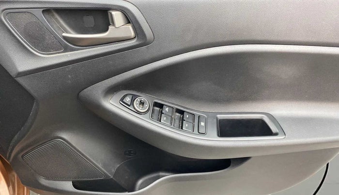 2017 Hyundai i20 Active 1.2 SX, Petrol, Manual, 16,481 km, Driver Side Door Panels Control