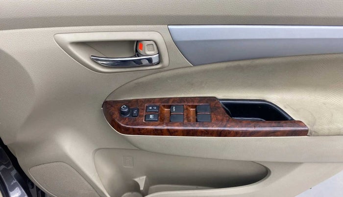 2016 Maruti Ertiga VXI, Petrol, Manual, 28,360 km, Driver Side Door Panels Control