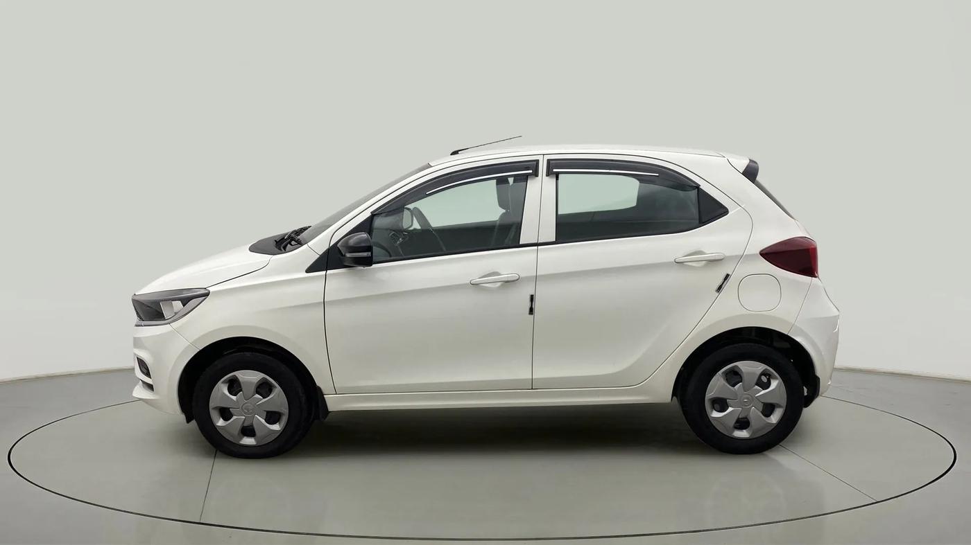 2023 Tata Tiago XT (O) PETROL, Petrol, Manual, 6,673 km, Left Side