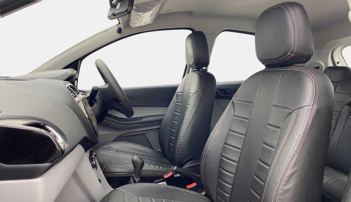2023 Tata Tiago XT (O) PETROL, Petrol, Manual, 6,673 km, Right Side Front Door Cabin