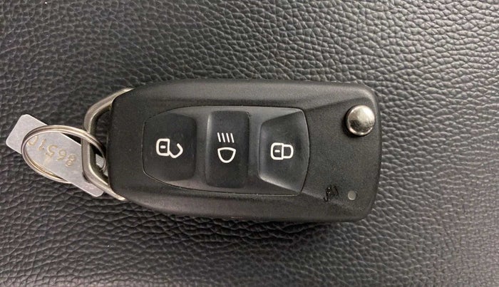 2023 Tata Tiago XT (O) PETROL, Petrol, Manual, 6,673 km, Key Close Up