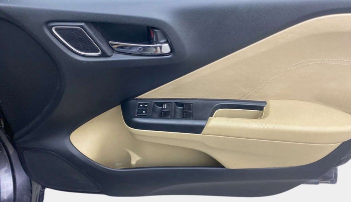 2017 Honda City 1.5L I-VTEC V MT, Petrol, Manual, 60,748 km, Driver Side Door Panels Control