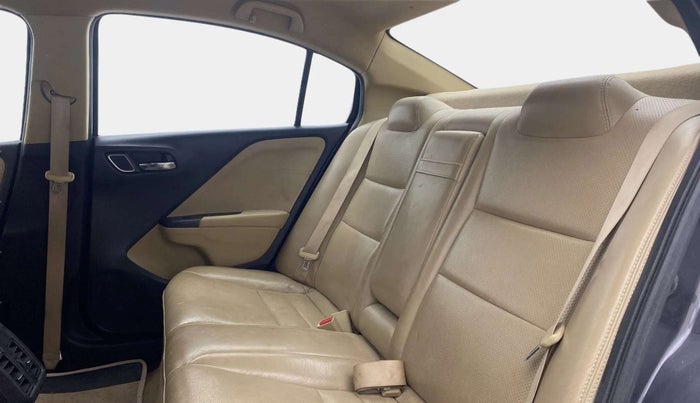 2017 Honda City 1.5L I-VTEC V MT, Petrol, Manual, 60,748 km, Right Side Rear Door Cabin