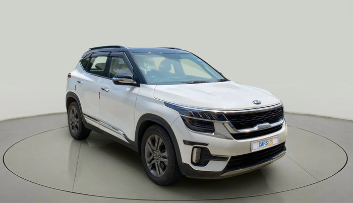 2020 KIA SELTOS HTX 1.5 PETROL, Petrol, Manual, 60,143 km, Right Front Diagonal