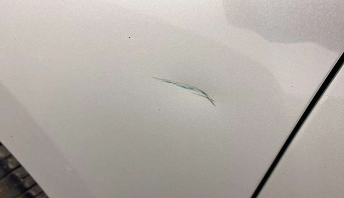 2017 Maruti Ertiga VXI, Petrol, Manual, 78,486 km, Left fender - Slightly dented