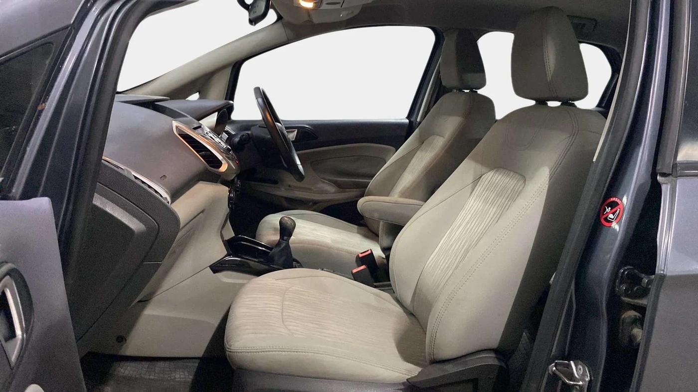 2016 Ford Ecosport TITANIUM 1.5L PETROL, Petrol, Manual, 34,235 km, Right Side Front Door Cabin
