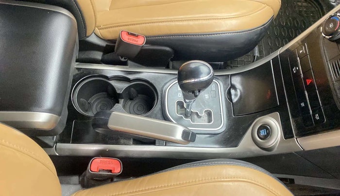 2019 Mahindra XUV500 W11 AT, Diesel, Automatic, 68,709 km, Gear Lever