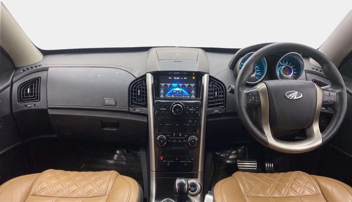 2019 Mahindra XUV500 W11 AT, Diesel, Automatic, 68,709 km, Dashboard