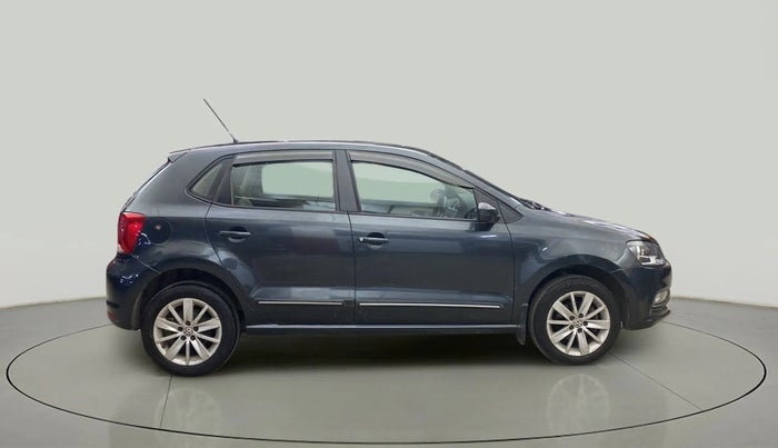 2017 Volkswagen Polo HIGHLINE1.2L, Petrol, Manual, 63,582 km, Right Side View