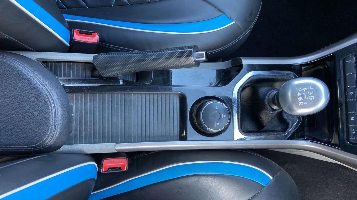 2019 Tata NEXON XZ PLUS PETROL DUAL TONE, Petrol, Manual, 53,446 km, Gear Lever