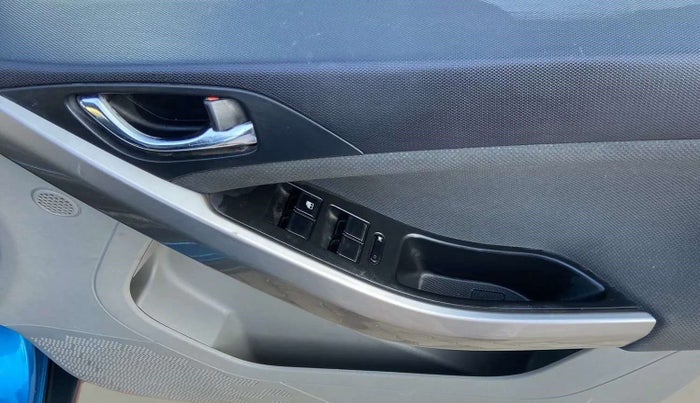 2019 Tata NEXON XZ PLUS PETROL DUAL TONE, Petrol, Manual, 53,446 km, Driver Side Door Panels Control