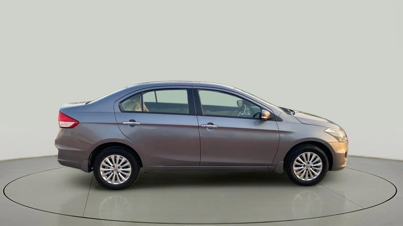 2017 Maruti Ciaz ZETA 1.4  MT PETROL, Petrol, Manual, 45,015 km, Right Side View