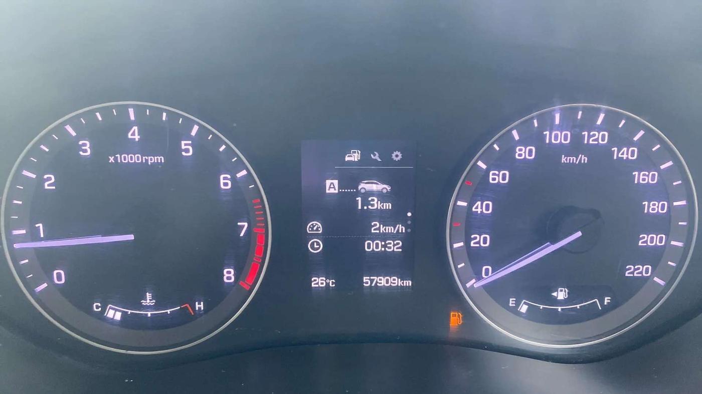 2016 Hyundai Elite i20 ASTA 1.2, Petrol, Manual, 57,924 km, Odometer Image