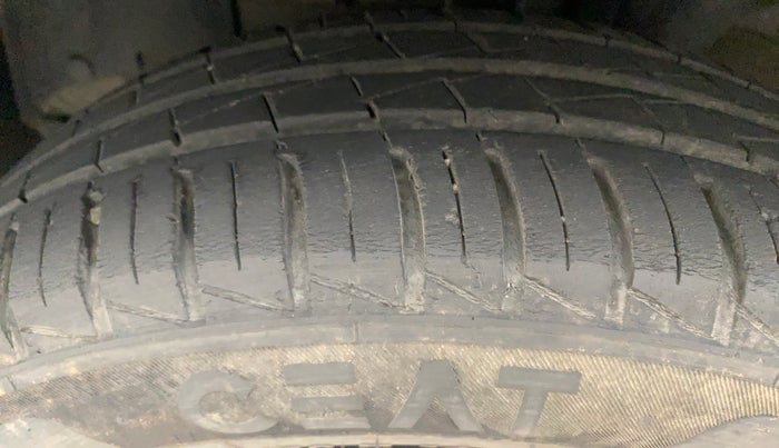 2021 Renault Kwid RXT 1.0 (O), Petrol, Manual, 22,631 km, Left Front Tyre Tread