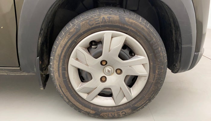 2021 Renault Kwid RXT 1.0 (O), Petrol, Manual, 22,631 km, Right Front Wheel