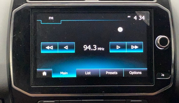 2021 Renault Kwid RXT 1.0 (O), Petrol, Manual, 22,631 km, Infotainment System
