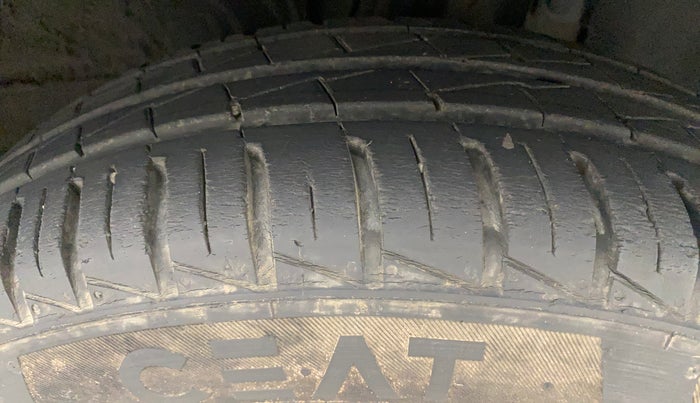 2021 Renault Kwid RXT 1.0 (O), Petrol, Manual, 22,631 km, Right Front Tyre Tread