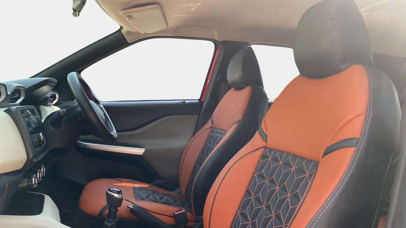 2022 Nissan MAGNITE XL, Petrol, Manual, 24,307 km, Right Side Front Door Cabin