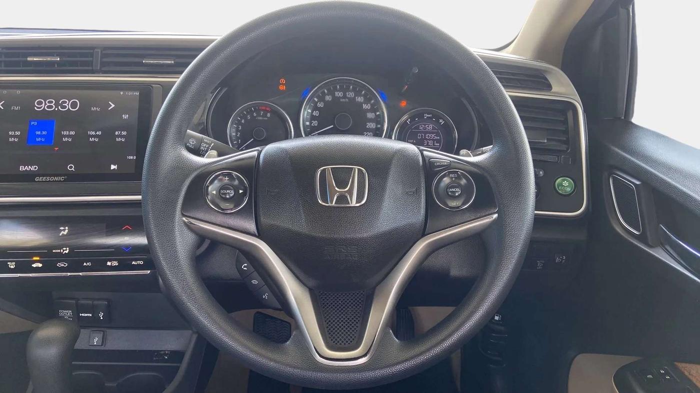 2017 Honda City 1.5L I-VTE V CVT, Petrol, Automatic, 71,252 km, Steering Wheel Close Up