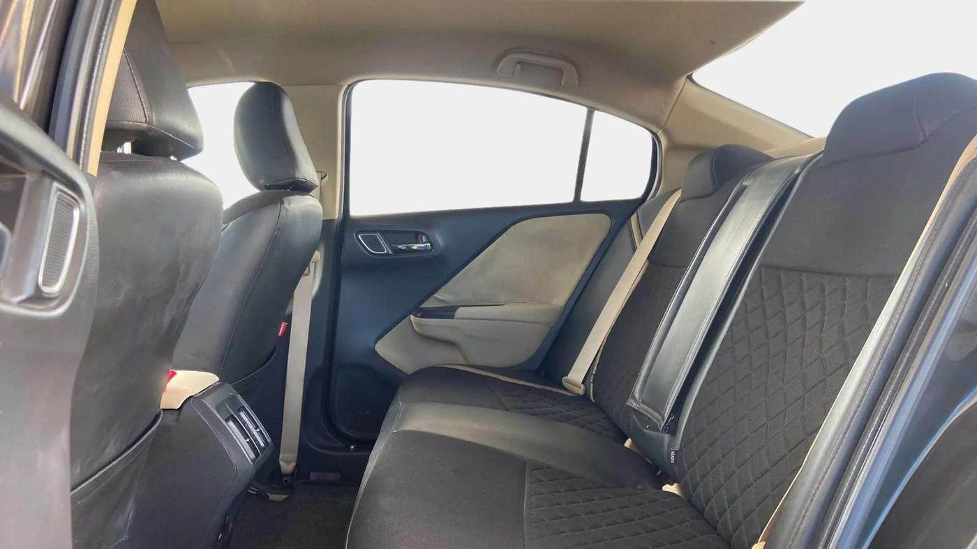2017 Honda City 1.5L I-VTE V CVT, Petrol, Automatic, 71,252 km, Right Side Rear Door Cabin
