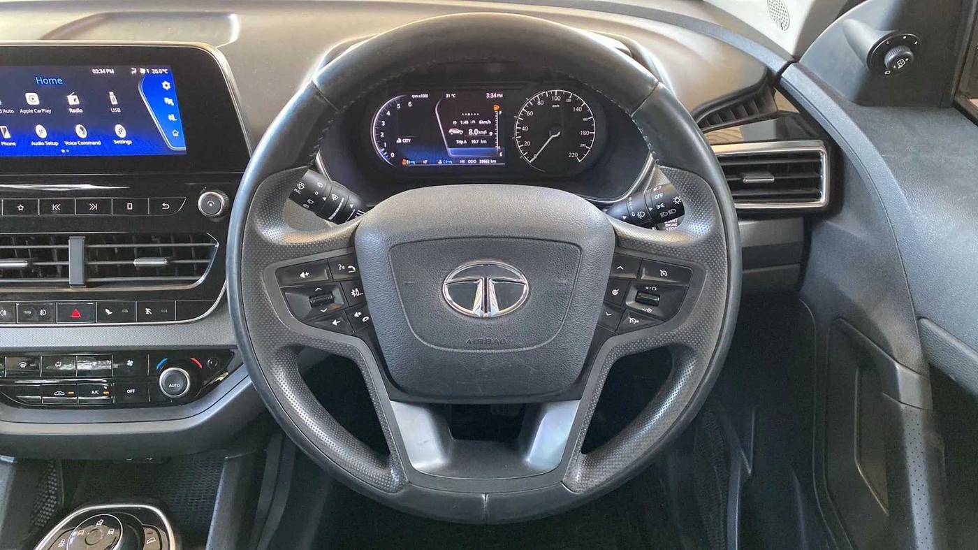 2020 Tata Harrier XZ PLUS 2.0L DARK EDITION, CNG, Manual, 38,801 km, Steering Wheel Close Up