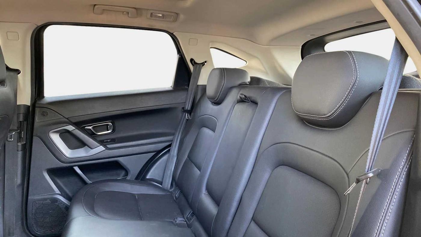 2020 Tata Harrier XZ PLUS 2.0L DARK EDITION, CNG, Manual, 38,801 km, Right Side Rear Door Cabin