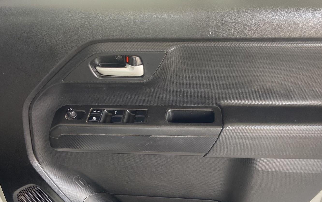 2019 Maruti New Wagon-R VXI (O) 1.2, Petrol, Manual, 88,778 km, Driver Side Door Panels Control