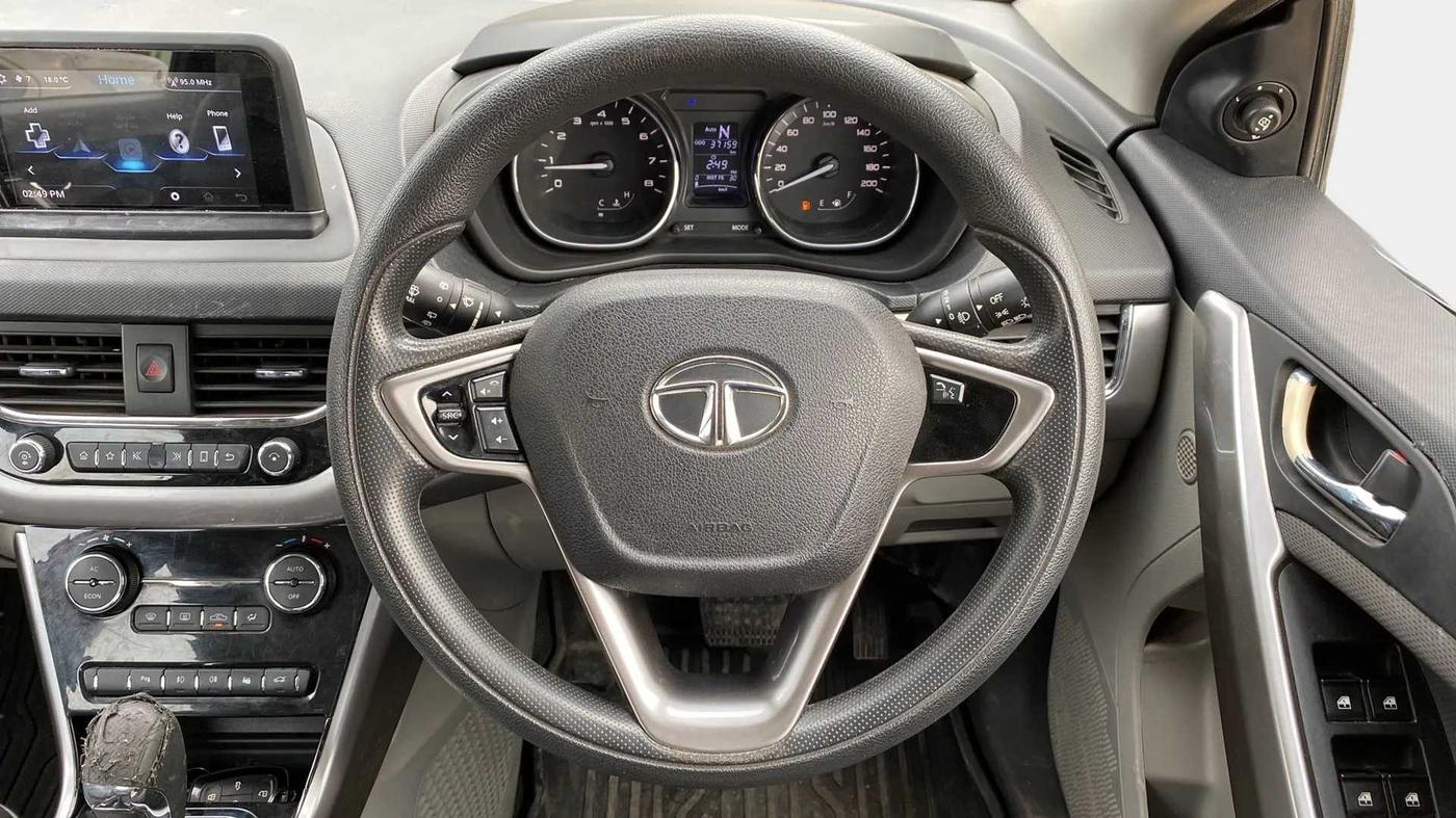 2018 Tata NEXON XZA PLUS PETROL, Petrol, Automatic, 37,150 km, Steering Wheel Close Up