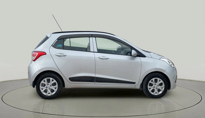 2015 Hyundai Grand i10 SPORTZ 1.2 KAPPA VTVT, Petrol, Manual, 36,958 km, Right Side