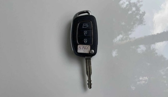 2017 Hyundai Elite i20 ASTA 1.2, Petrol, Manual, 53,394 km, Key Close Up