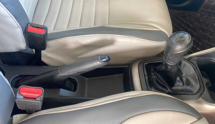 2017 Maruti IGNIS SIGMA 1.2, Petrol, Manual, 51,007 km, Gear Lever