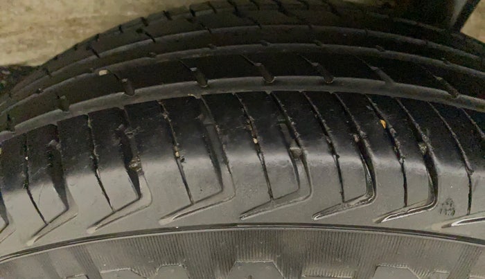 2021 Maruti New Wagon-R LXI CNG (O) 1.0, CNG, Manual, 13,106 km, Left Rear Tyre Tread