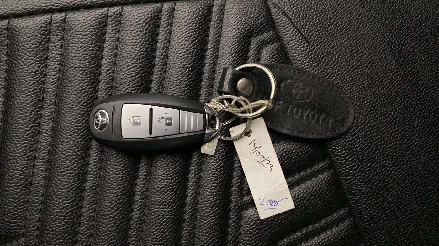 2020 Toyota URBAN CRUISER PREMIUM GRADE AT, Petrol, Automatic, 19,224 km, Key Close Up