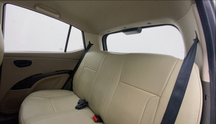 2014 Hyundai i10 MAGNA 1.1, Petrol, Manual, 85,512 km, Right Side Rear Door Cabin