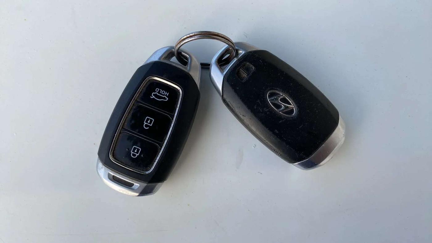 2019 Hyundai Verna 1.6 VTVT SX (O) AT, Petrol, Automatic, 72,170 km, Key Close Up