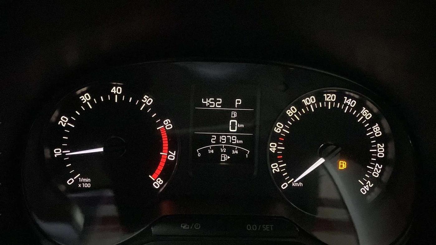 2018 Skoda Rapid STYLE 1.6 MPI AT, Petrol, Automatic, 22,078 km, Odometer Image