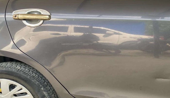 2015 Maruti Swift VXI, Petrol, Manual, 37,549 km, Right rear door - Slightly dented