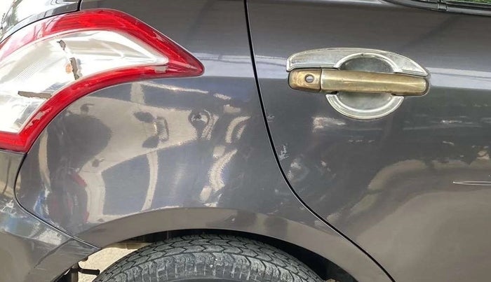 2015 Maruti Swift VXI, Petrol, Manual, 37,549 km, Right quarter panel - Slightly dented