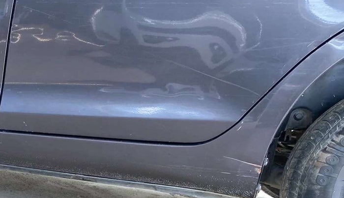 2015 Maruti Swift VXI, Petrol, Manual, 37,549 km, Left running board - Slightly dented
