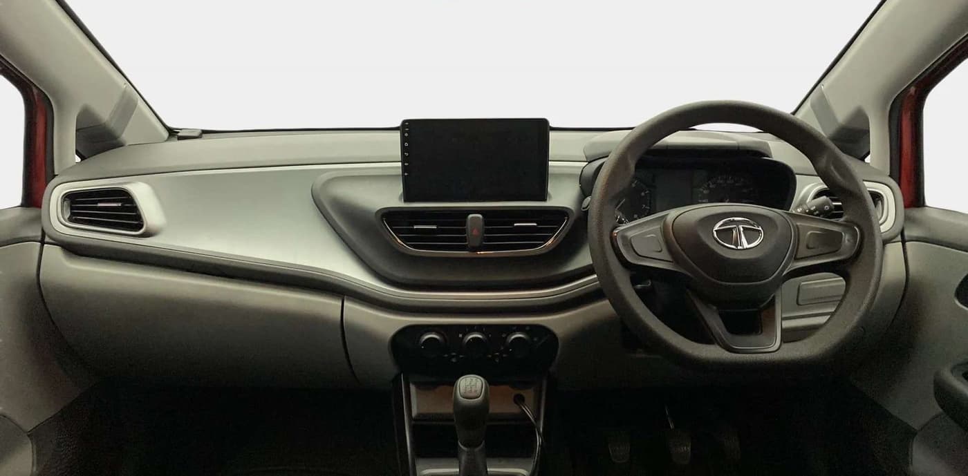2020 Tata ALTROZ XE PETROL, Petrol, Manual, 24,275 km, Dashboard