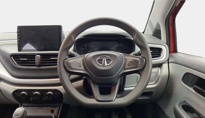 2020 Tata ALTROZ XE PETROL, Petrol, Manual, 24,275 km, Steering Wheel Close Up